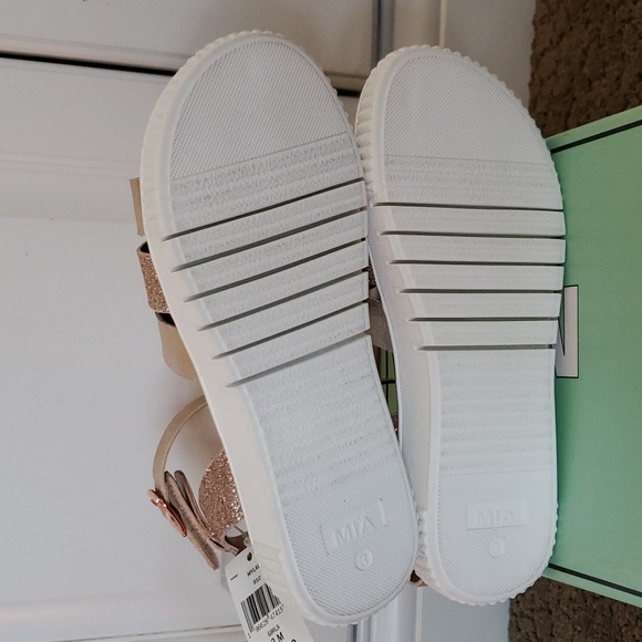 Girls Mia Girl Mylae Sandals Size 12 13 1 2 3 Rose Gold Glitter Velcro NWT - Picture 4 of 4